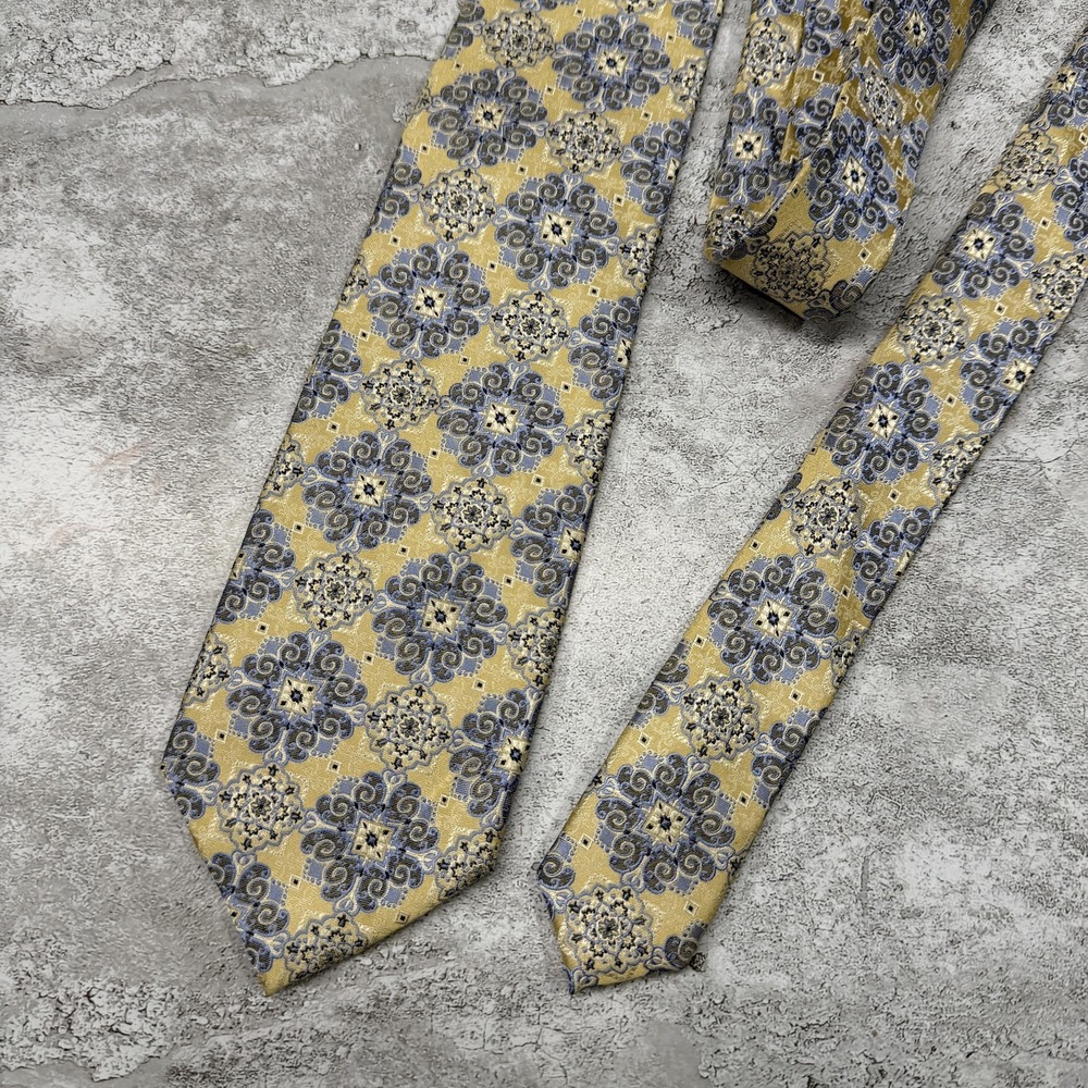 Burma Bibas 100% Silk Tie Mens One Size Gold Geometric Jacquard Necktie 58x3.5"